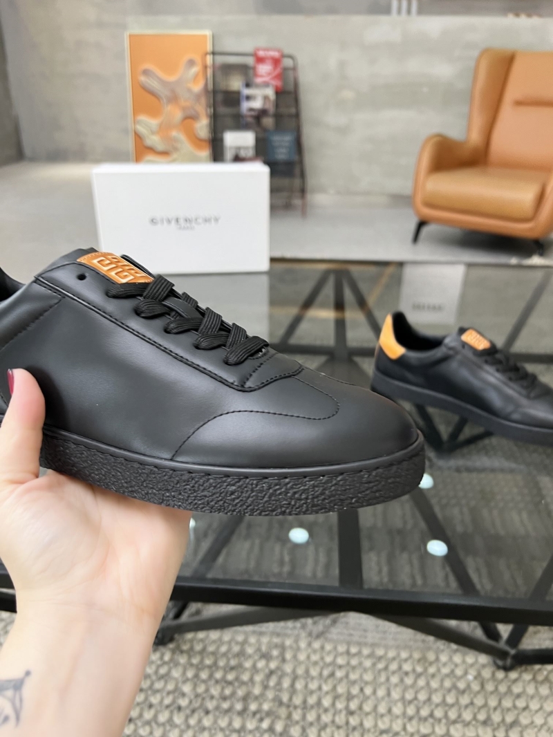 Givenchy Sneakers